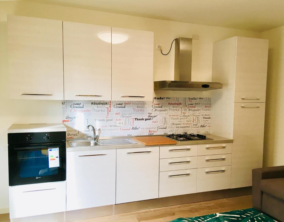Apartmán Residenza Elena Rimini Exteriér fotografie