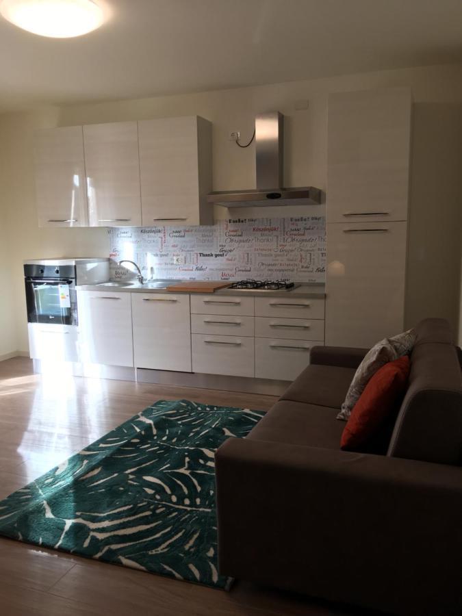 Apartmán Residenza Elena Rimini Exteriér fotografie