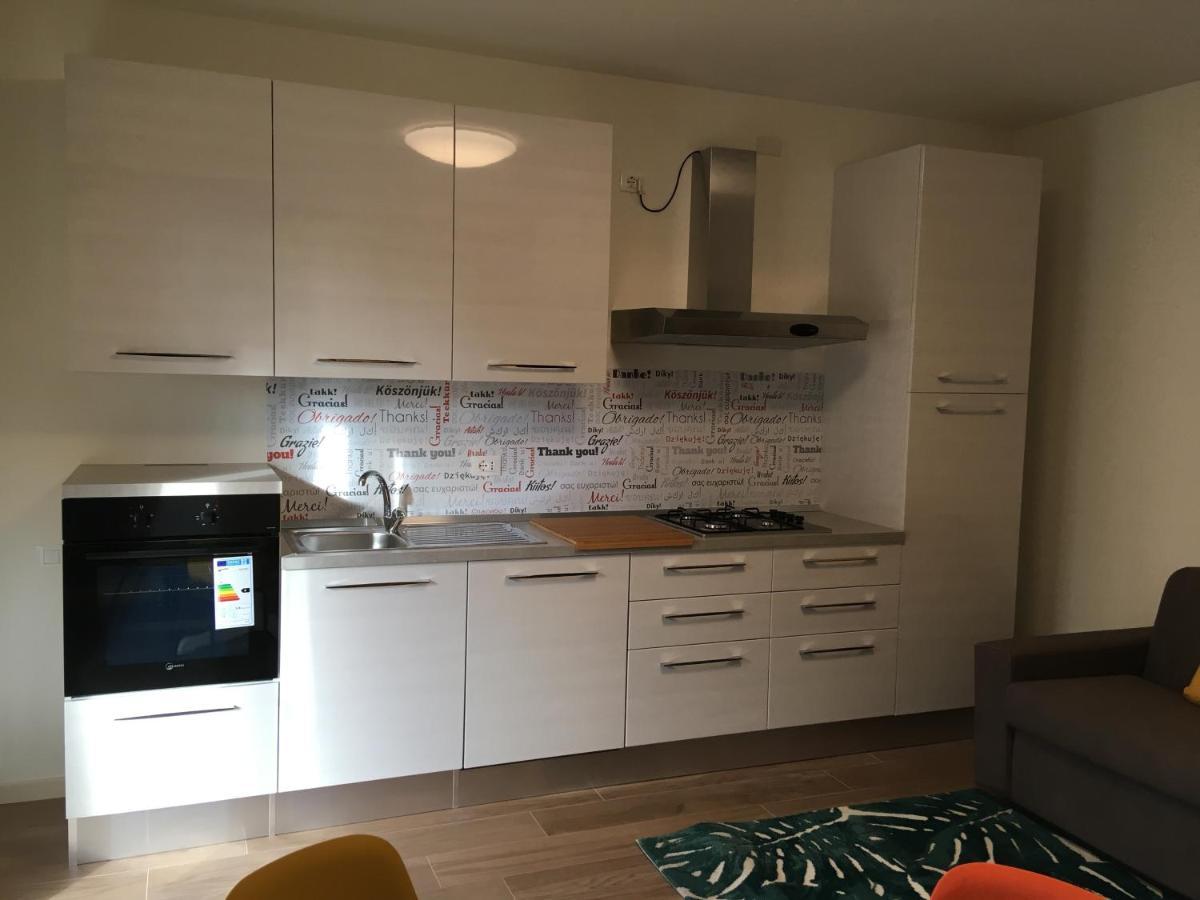 Apartmán Residenza Elena Rimini Exteriér fotografie